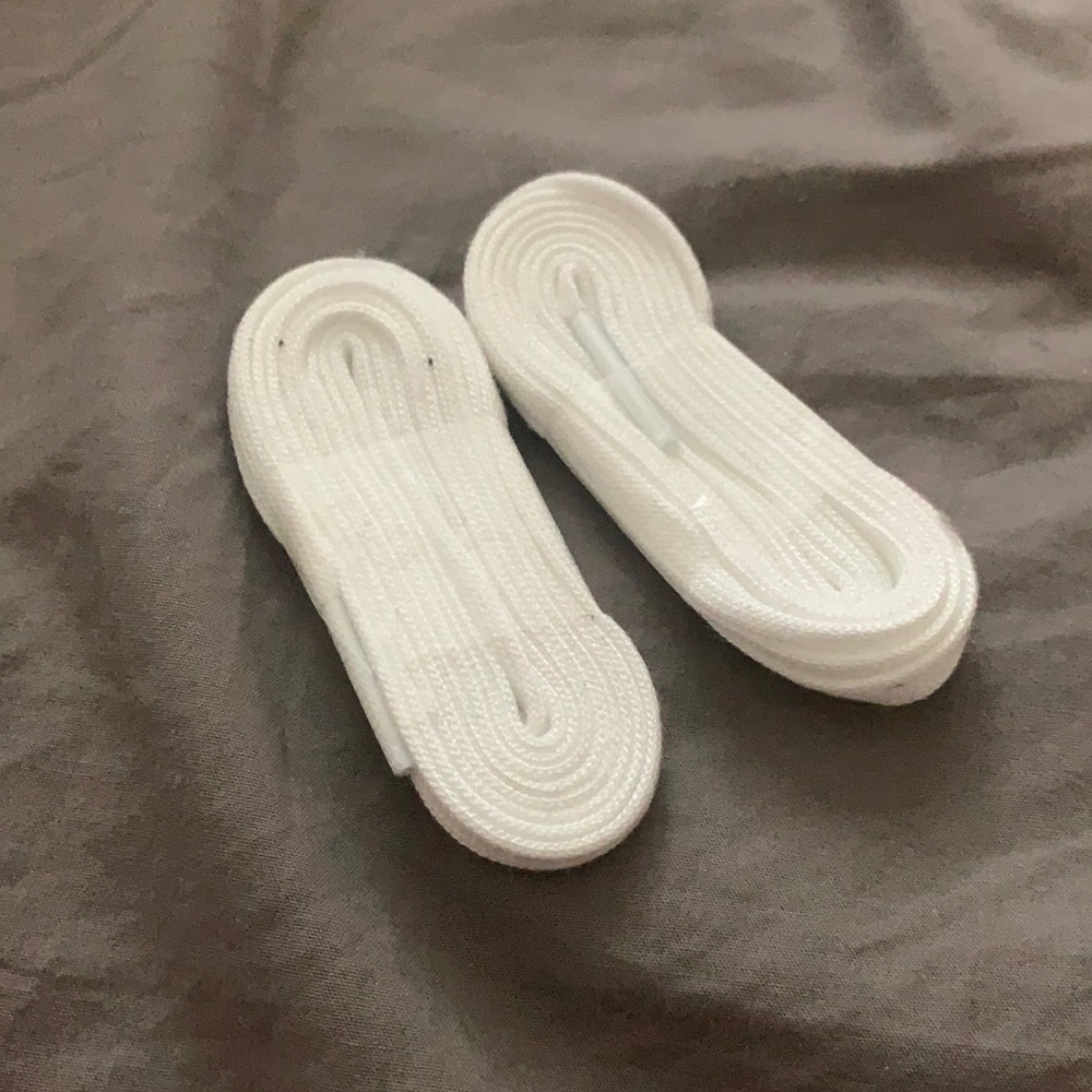 White shoe laces